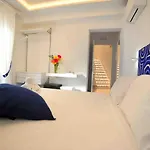 Matteo's House 4*