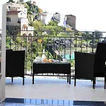 לינה וארוחת בוקר Matteo's House 4*