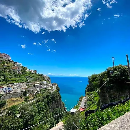 Matteo's House Bed & Breakfast 4*